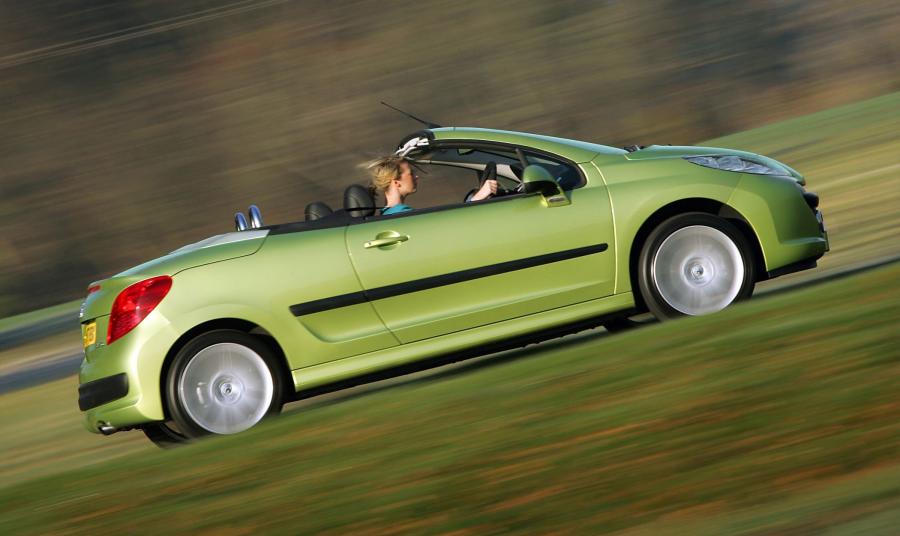  Peugeot 207 CC 2007 года  (фото 23 из 72)